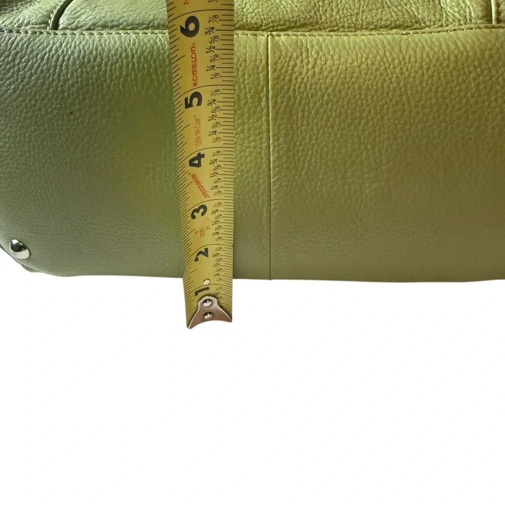 NWT ISAAC MIZRAHI GREEN FAUX LEATHER BUCKLE SATCHEL HANDBAG